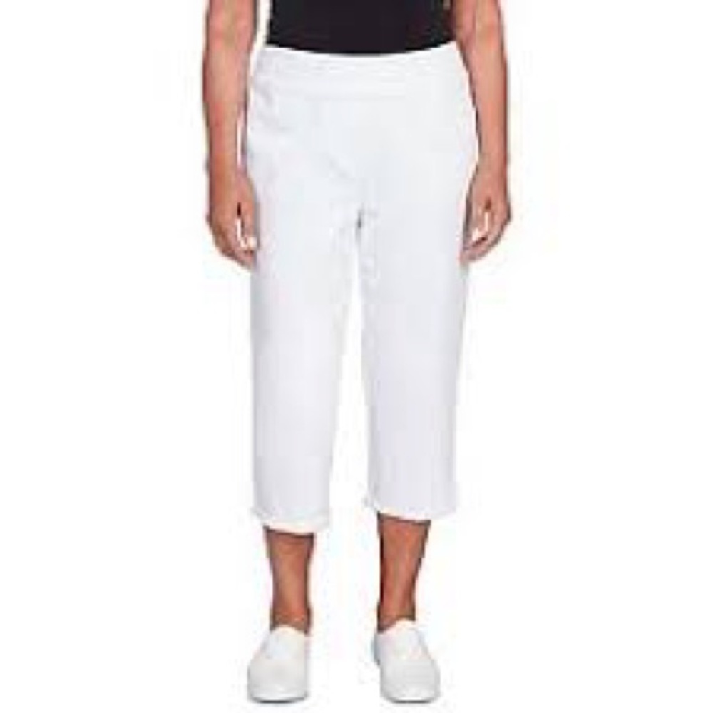 NWT Lauren & Riley White Capri Soft Denim Super Stretch Women’s Size Medium